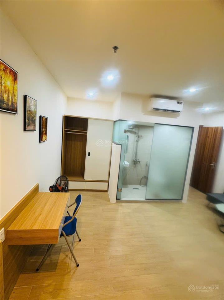 Bán toà căn hộ 4 tầng đường 7m5 lý nhân tông , dòng tiền 35tr/th. tuyết