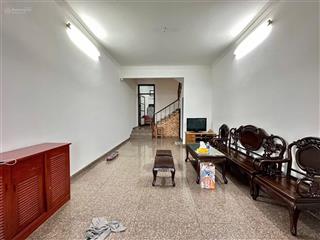 Bán nhà 4 tầng mt tản đà đối diện bờ hồ hàm nghi. giá 14,5 tỷ,  tuyết