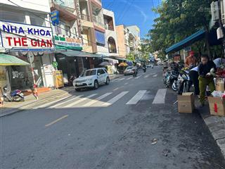 Bán 205m2 mặt tiền 7,3m đường phạm văn nghị sát nguyễn văn linh , gia 18.5 tỷ gọi tuyết