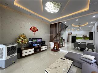 Bán nhà 3 tầng đường 29/3  giá 9 tỷ. thu nhập dòng tiền ổn định.
