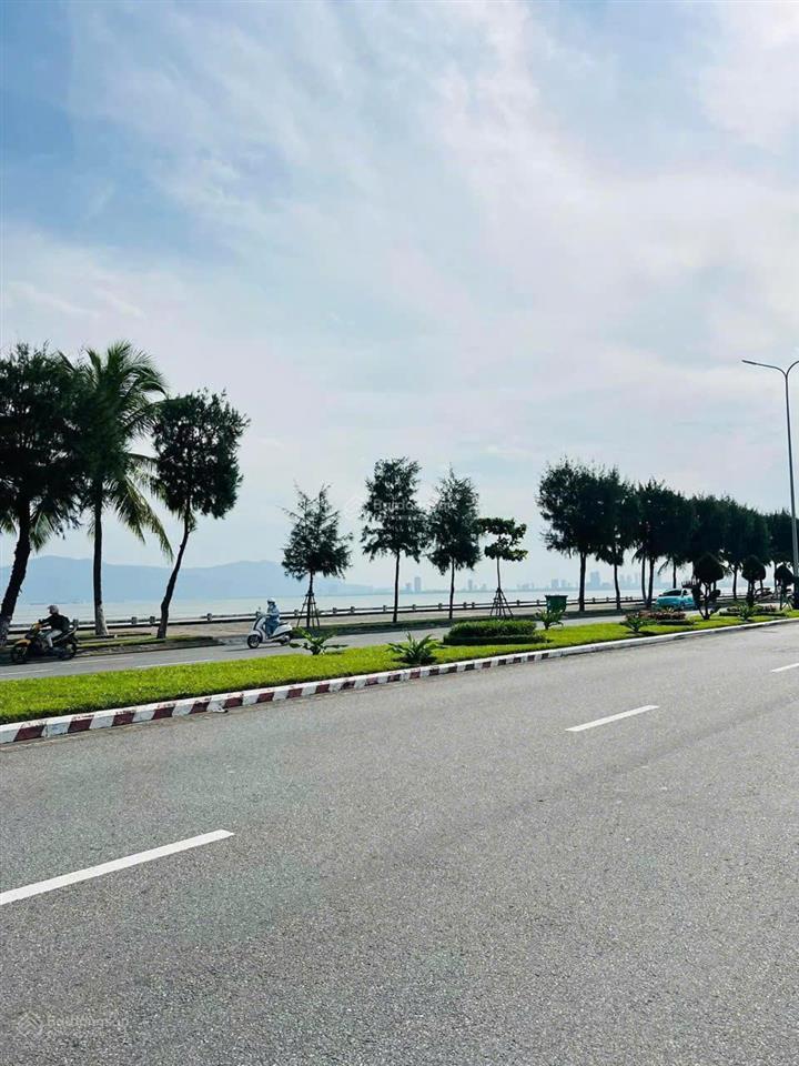 Bán lô đất 122m2 mặt tiền nguyễn tất thành view biển trực diện kinh doanh cực đẹp