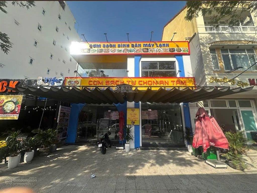 Chính chủ nhờ bán cặp hồ nghinh dt 238m2 ngay sát trung tâm tài chính quốc tế