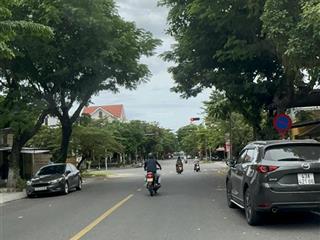 Bán đất đường 10m5 nguyễn đình hoàn, khu biệt thự harbour villa. 150m (ngang 10m) hàng hiếm giá tôt