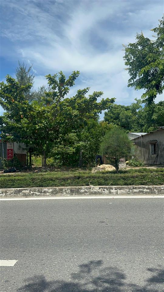 Chào bán lô đất góc 2mt 890m (ngang 26m) mặt biển đà nẵng chỉ 30 tỷ. đường 40m nối thẳng vào hội an