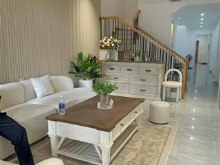 Villa biển có hồ bơi  117m mt đường phạm quang ảnh, sơn trà  doanh thu 50tr/ th  chỉ hơn 13 tỷ