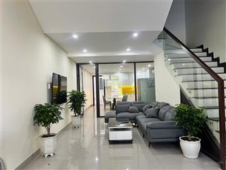 Bán nhà 4 tầng đường bùi công trừng view công viên  hoà xuân