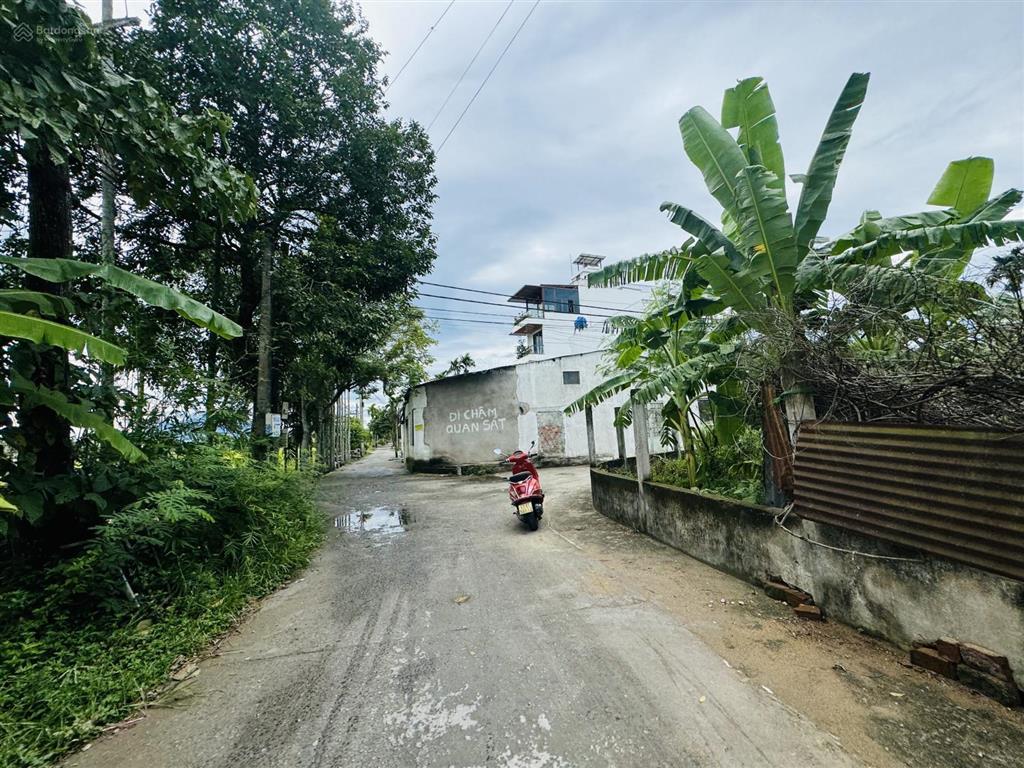 Bán lô 2 mặt tiền đường 6m quang châu hoà xuân giá tốt