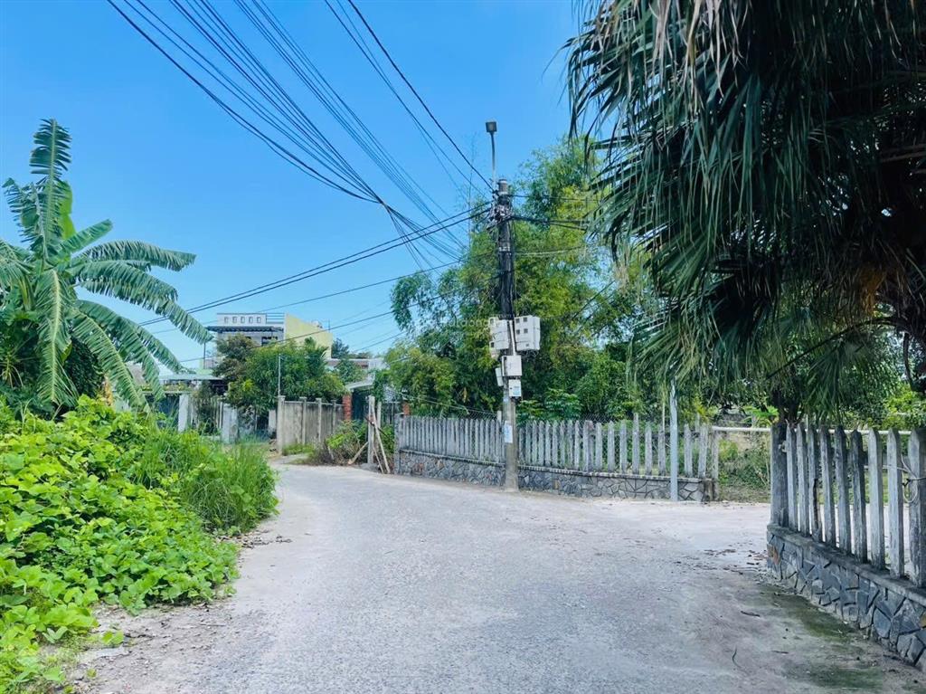 Bán lô đường 6m ô tô thôn quang châu  phường hoà xuân