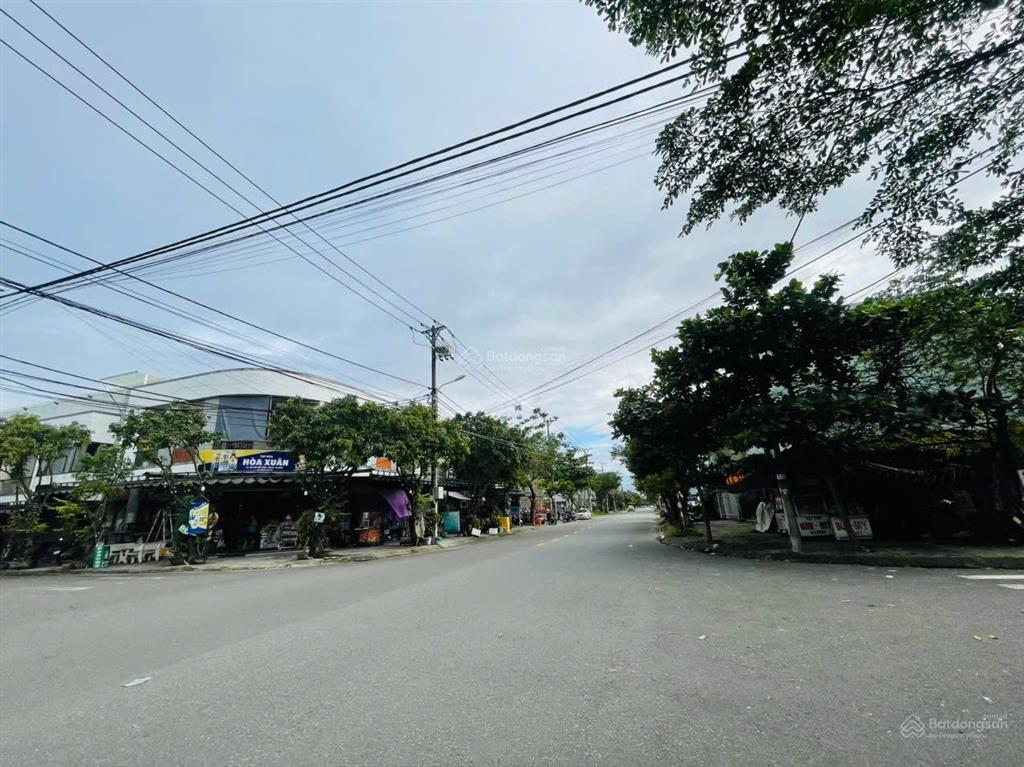 Bán góc 2 mặt tiền đường 10.5m văn tiến dũng  hoàng minh giám  hoà xuân vị trí kinh doanh sầm uất