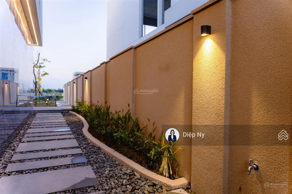 Bán biệt thự biển đà nẵng hội an 3pn 360m2 gần sân golf 5*, gần biển  sổ đỏ lâu dài, giá tốt