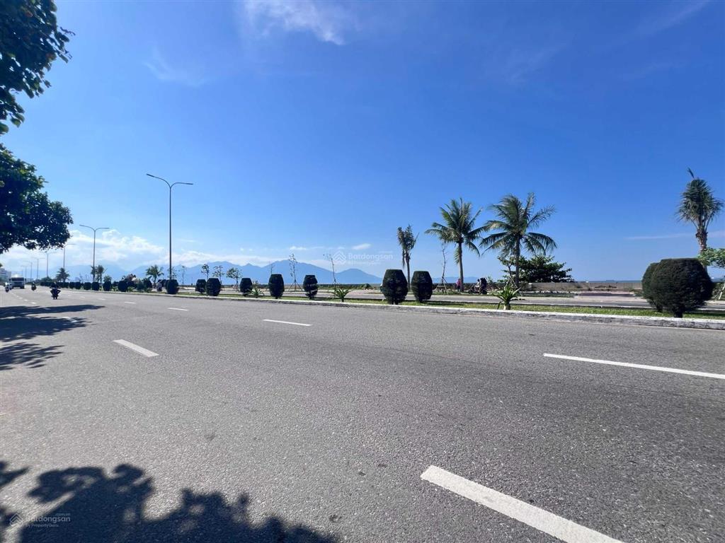 Siêu phẩm! bán cặp đất 250m2, mt biển nguyễn tất thành, gần bãi tắm biển, q. thanh khê, đà nẵng