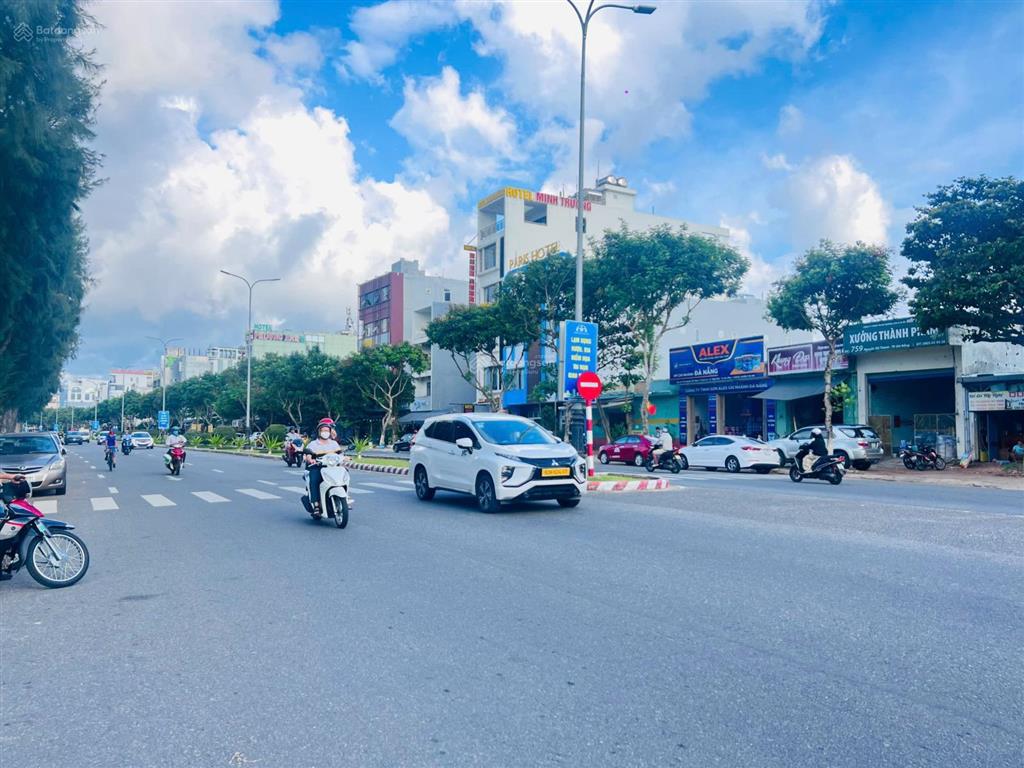 Siêu phẩm! bán cặp đất 250m2, mt biển nguyễn tất thành, gần bãi tắm biển, q. thanh khê, đà nẵng