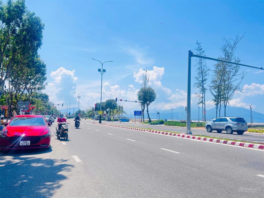 Bán lô đất mt nguyễn tất thành đối diện bãi tắm và công viên biển q. thanh khê, đà nẵng