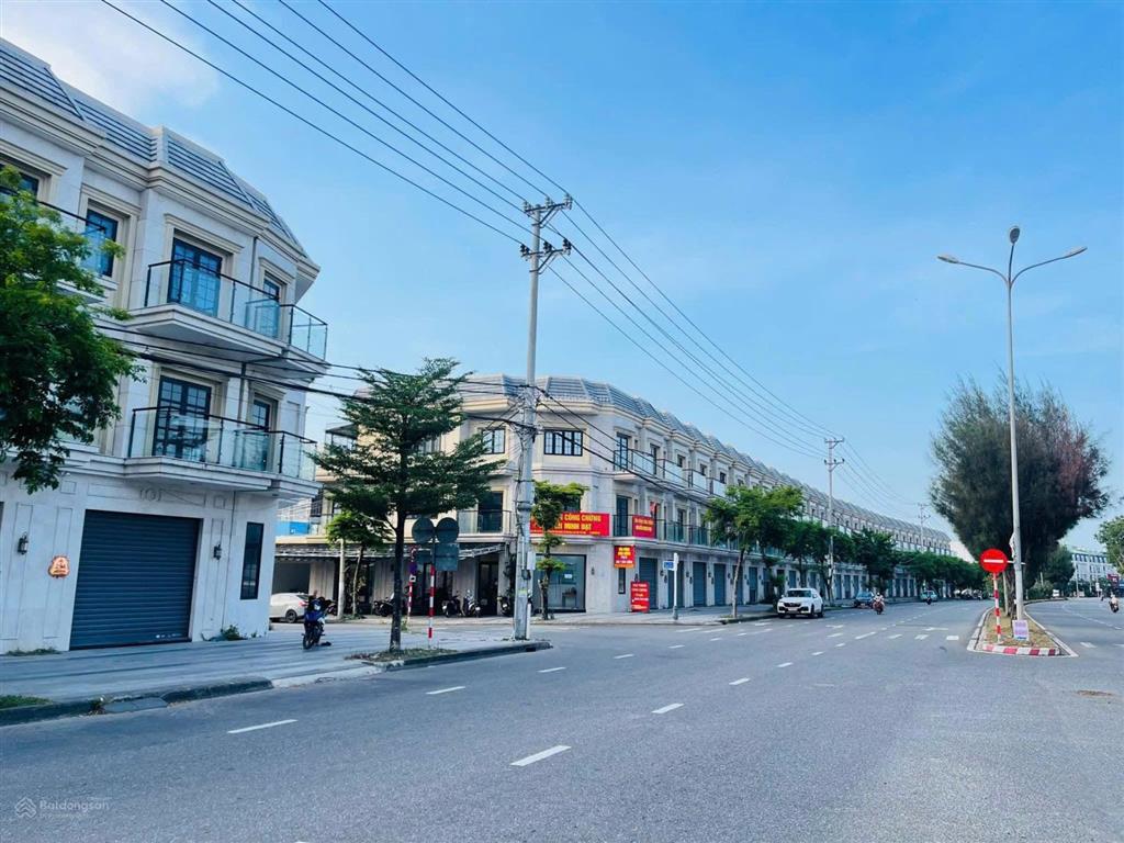 Bán nhà mt đường mê linh 34m, trục sắp thông cc ecohome và bãi biển ntt, đã có nội thất chỉ 6,x tỷ