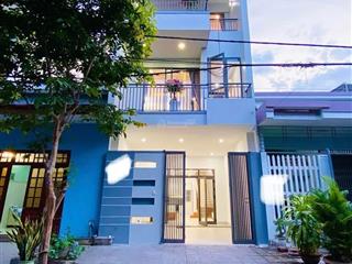 Vị trí vip. nhà 3 tầng mặt tiền hòa minh 7, đối lưng hồ tùng mậu cách biển nguyễn tất thành 100m