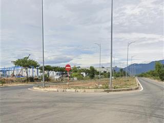 Bán gấp lô đất mt hoà liên 5 đối diện công viên sát đường nguyễn tất thành, thông đường vành đai 2.