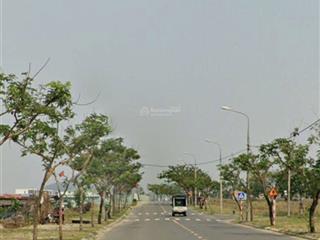 Bán đất đường 15m trần hữu dực lô 25 khu b2.23 bãi tắm tân trà, 5x18m, đối diện chợ đông hải