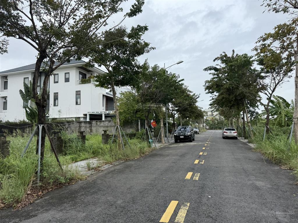 Bán đất biệt thự euro village 2 đường giáng hương 4  hoà xuân  đà nẵng. chủ rin chưa qua đầu tư.