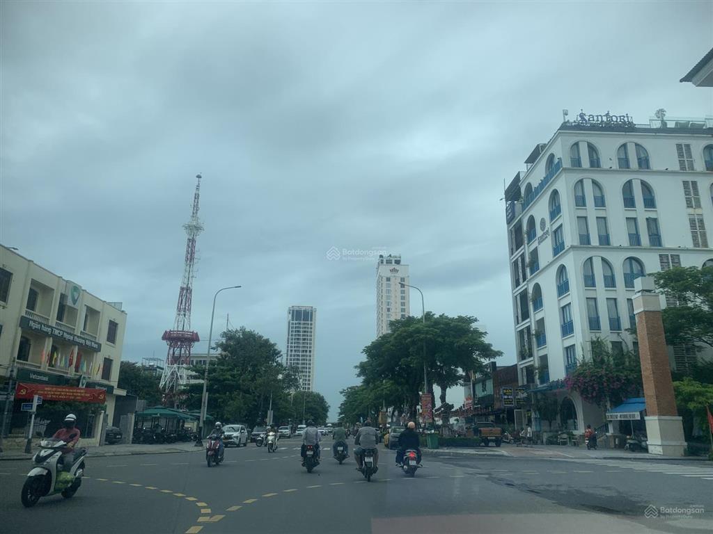 Sản phẩm có 1 0 2 góc 4 mặt tiền ngay trung tâm hội an giá chính chủ thương lượng