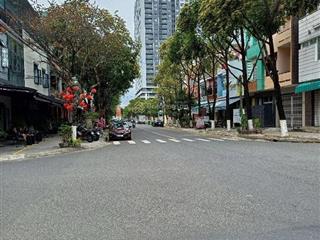 500m2 ngang 10m lý tưởng cho khách xây villa ,căn hộ , khách sạn ngay sát biển cửa đại