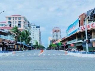 Bán lô góc 2 mặt tiền đường nguyễn văn thoại đang có hđ 90tr/tháng  gọi đàm tiến