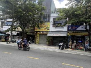 Bán nhà mặt tiền đường lê thanh nghị  gọi đàm tiến