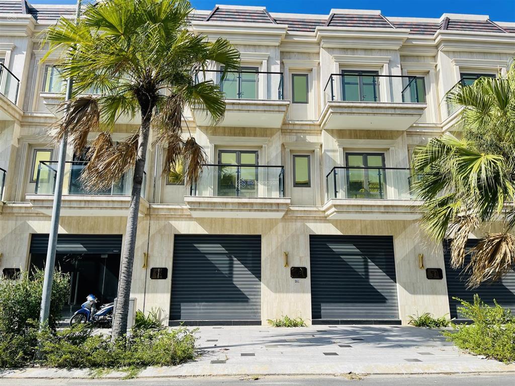 Chính chủ gởi bán căn shophouse 3 tầng đường trung lập 17 (đường 15m)  sổ hồng sẵn sàng công chứng