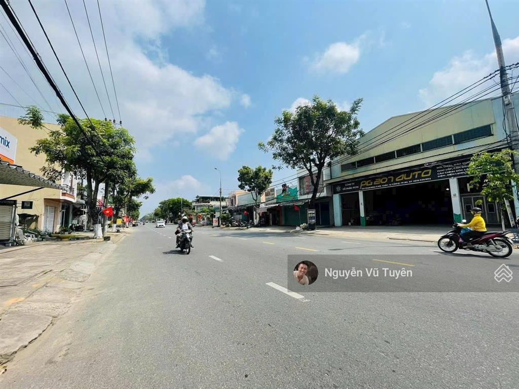 Bán cả 3 lô liền kề đường phạm hùng  tuyến đường kinh doanh. gọi tuyên 0961 151 ***