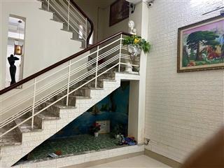 Bán nhà 2.5 tầng đường 5m5 hồ biểu chánh sát phan đăng lưu. dt 52m2 trục thông sầm uất ở buôn bán