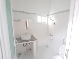 Bán nhà 3 tầng 3 mê kiệt oto hà huy giáp. dt 42m2 ngang 7m kiệt thông sát đường vị trí đẹp