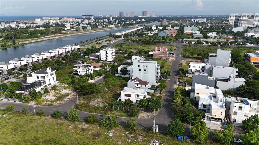 Bán lô biệt thự góc 10m5 nguyễn văn hưởng và vùng trung 4 nhìn ra sông cổ cò,biệt thự oneriver.