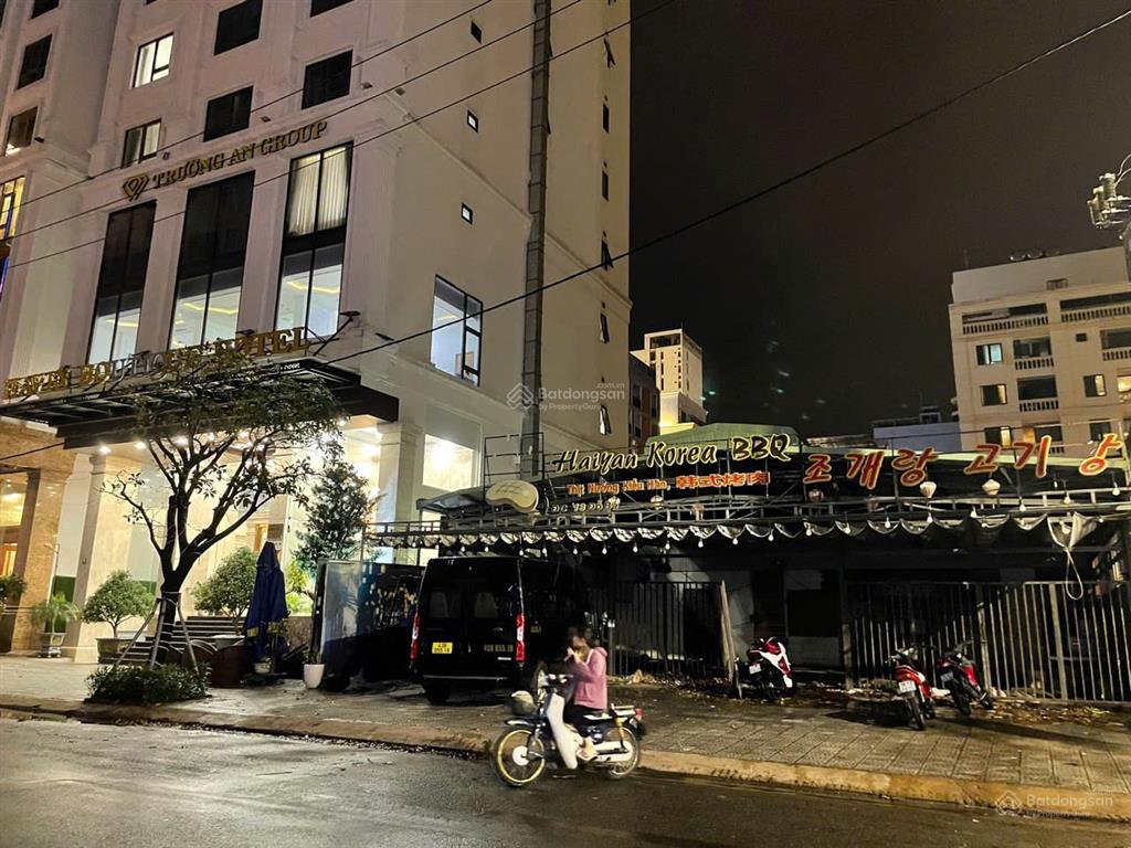 Cần bán đất đường trưng nữ vương đoạn đẹp nhất. ngang 7,5m, dt 201m2 (nở hậu), giá chỉ 25,5 tỷ
