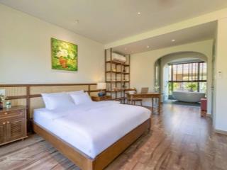 Hội an, villa mới view sông, vị trí đẹp. khai thác dòng tiền tốt.  0935 348 ***