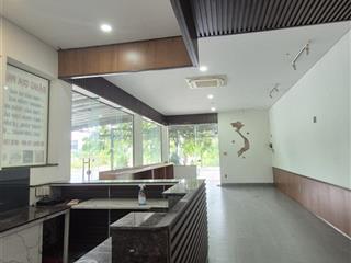 Nhà đẹp 3 tầng, góc 2 mặt tiền. vị trí kinh doanh, kề võ chí công