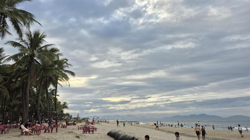 Hội an, lô góc 3 mặt tiền view sông đối diện bến du thuyền. ngay cạnh ks mường thanh