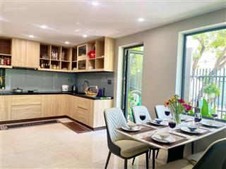 Hải châu  biệt thự 2 tầng có hồ bơi, gần sông . khu cán bộ cao cấp. giá chỉ 14.x tỷ
