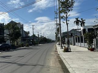 Hội an, bán đất tặng kèm nhà 3 tầng trục chính nguyễn chí thanh. vị trí đẹp , giá tốt