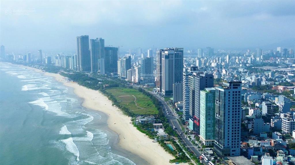 Mặt tiền đường hồ nghinh, cách biển mỹ khê 300m. hướng đông. 355m2