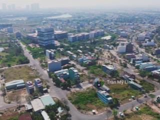 Hàng hiếm! lô đường lớn 20.5m đối diện đh fpt cách 50m tới trường ngang 6m,  0905 956 ***