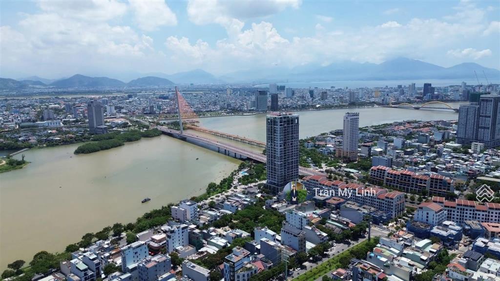 Chính chủ! bán lại căn góc khối đế 2 tầng tại toà p2  sun cosmo chỉ 23.5 tỷ.  0905 956 ***