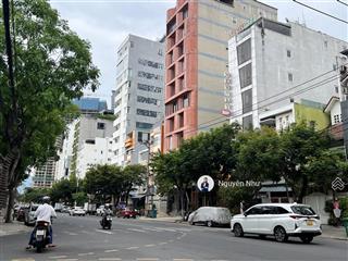 1 cặp hồ nghinh ngay sát tt tài chính, 200m2 ngang 10m, 2 mặt trước sau. hợp xây ks. có giá chốt
