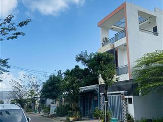 Chính chủ bán đất sạch hói kiểng 22 hướng đông nam 110m2 lên nhà số 106