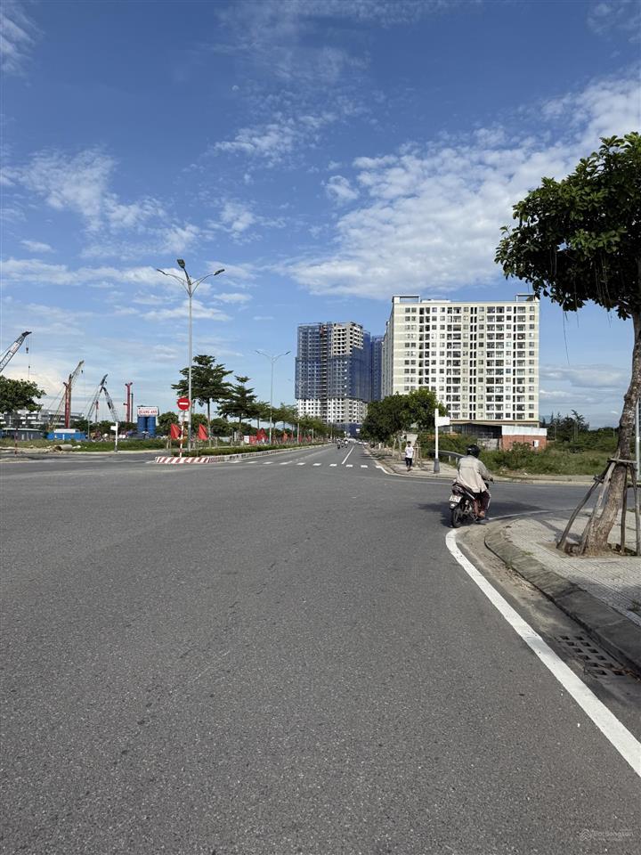 Lô góc nguyễn thức đường giá tốt nhất chủ cần tiền bán nhanh (nở hậu 9m2) đẹp tuyệt vời