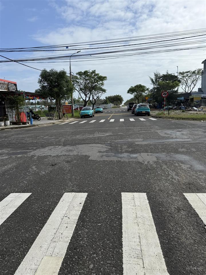 Bán lô đất đường nguyễn phạm tuân sát biển đông hải tân trà 140m2(7x20)