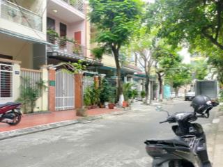 Bán lô đất 85m2 đường trần xuân soạn vị trí rất đẹp