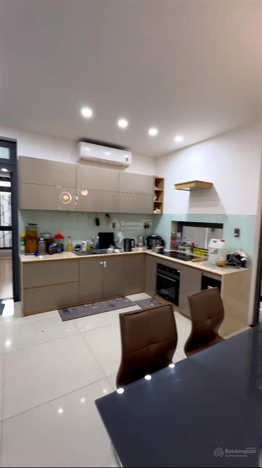 Bán căn villa 3 tầng kề biển mỹ khê. khu phố tây an thượng