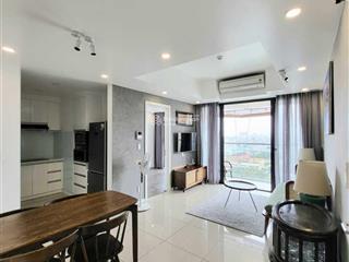 Bán căn hộ view sông hàn, dt 62,7m2 (2pn)  bàn giao nội thất liền tường cao cấp, sổ hồng vĩnh viễn
