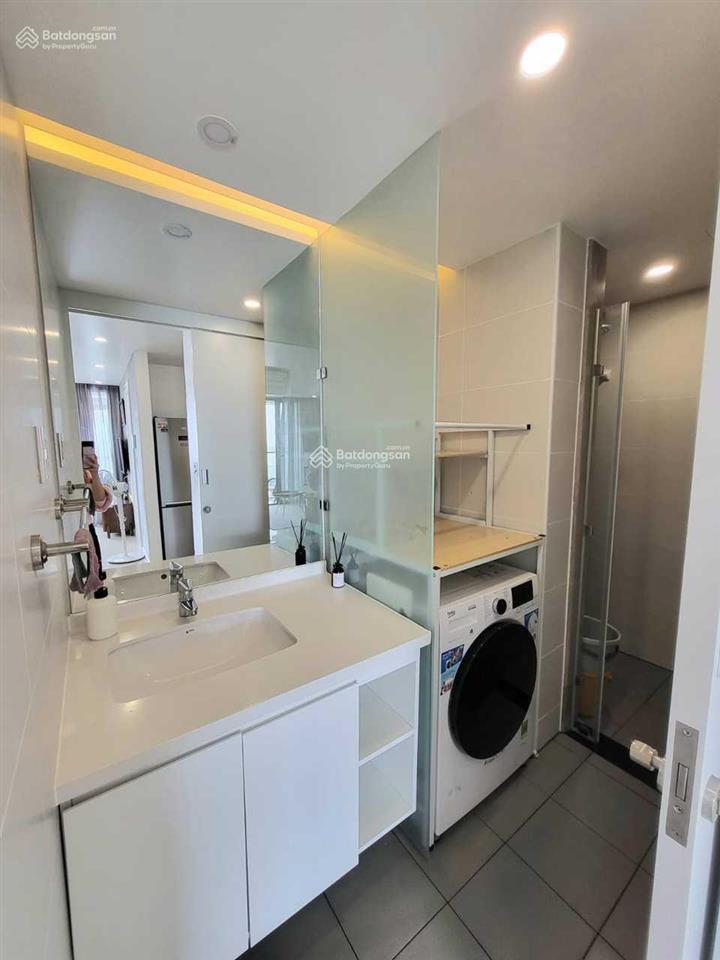 Bán căn hộ view sông hàn, dt 62,7m2 (2pn)  bàn giao nội thất liền tường cao cấp, sổ hồng vĩnh viễn
