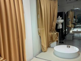 Bán nhà 2 tầng mặt phố nguyễn hoàng, cho thuê 16tr/ tháng giá 8.7 tỷ