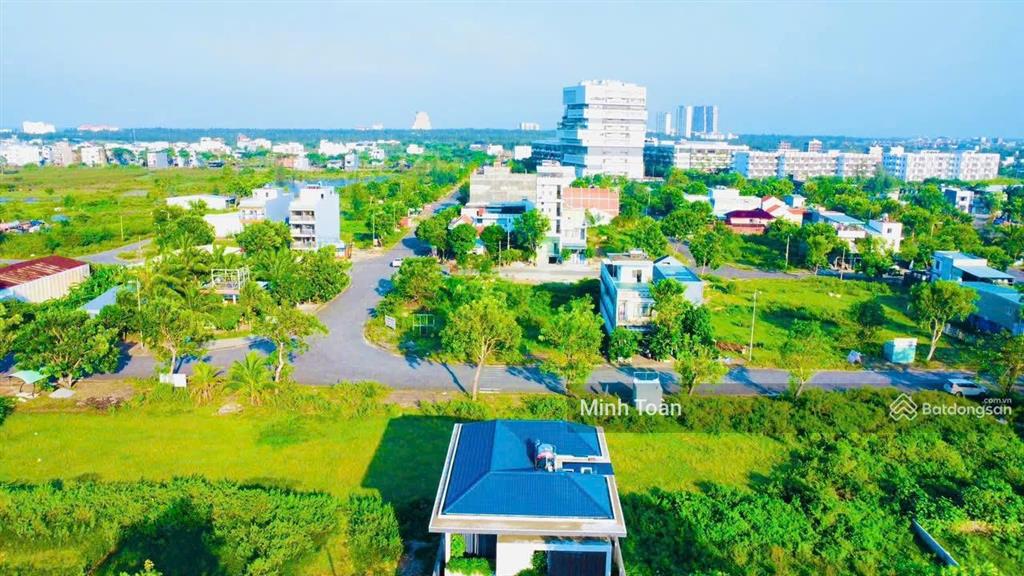 150m2 ngay đại học fpt trục thông dài, kinh doanh xây trọ tốt